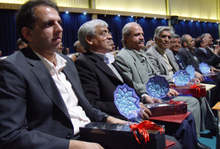Distinguished Researcher in Isfahan Province